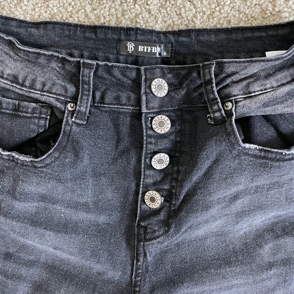 Distressed Black Button Closure Jeans - Picture 6 of 6